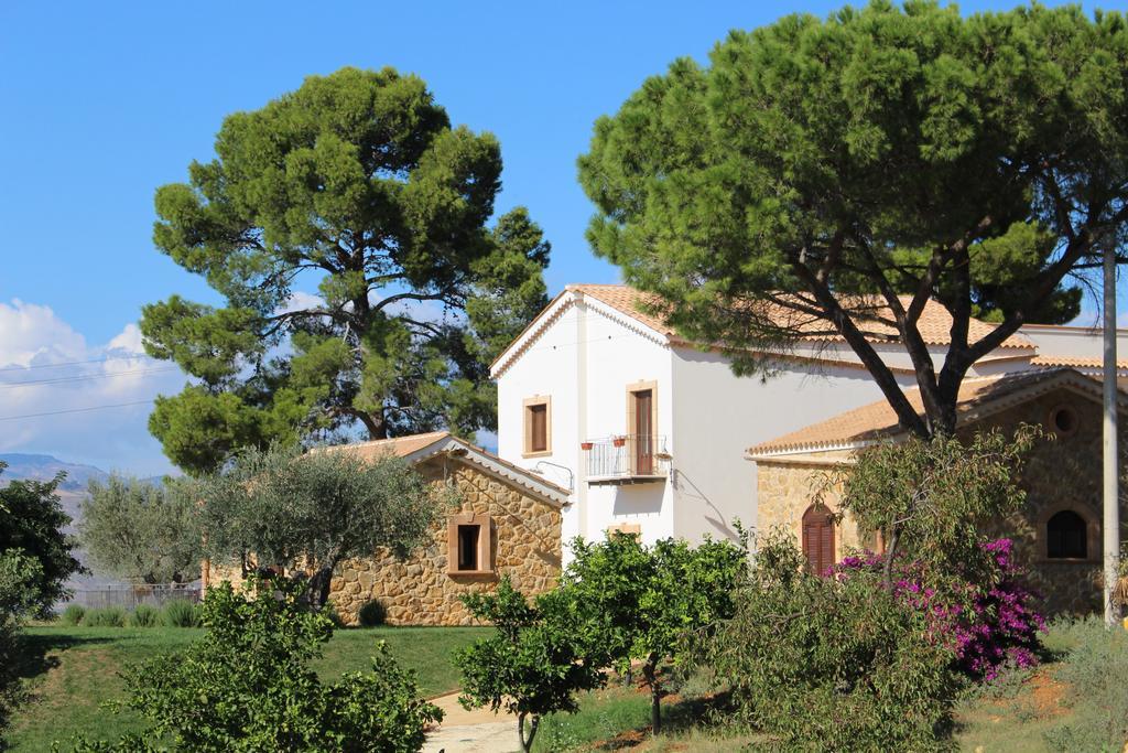 Agriturismo Feudo Muxarello Aragona Exterior photo
