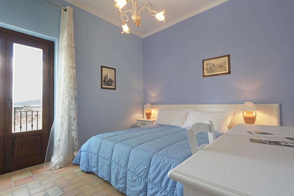 Agriturismo Feudo Muxarello Aragona Room photo