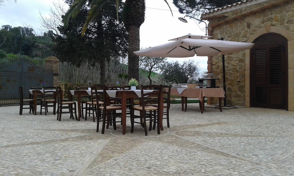 Agriturismo Feudo Muxarello Aragona Exterior photo
