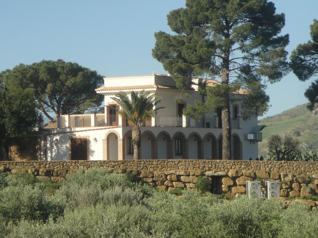 Agriturismo Feudo Muxarello Aragona Exterior photo