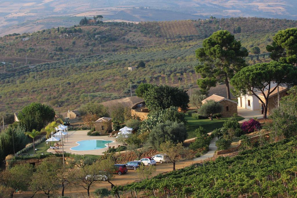 Agriturismo Feudo Muxarello Aragona Exterior photo